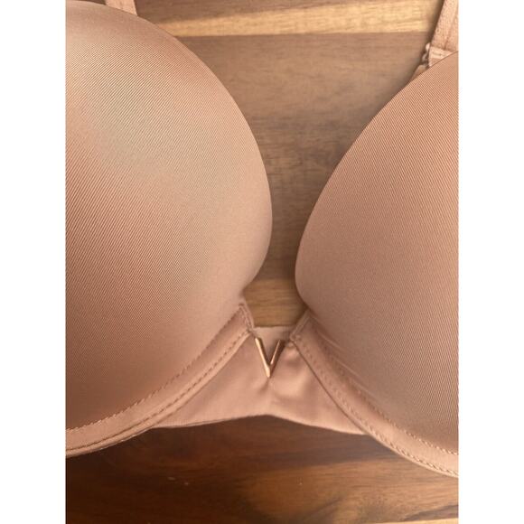 Victoria’s Secret 34C Tan Convertible Push Up Bra - Picture 2 of 13